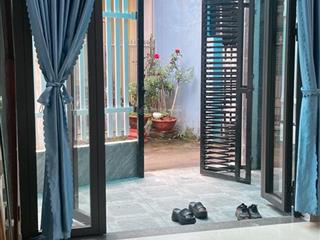 Sơn trà  phạm cự lượng 73m2  ngang 10m  giá 5 tỷ 7. 2 tầng, 2 phòng ngủ. phù hợp ở