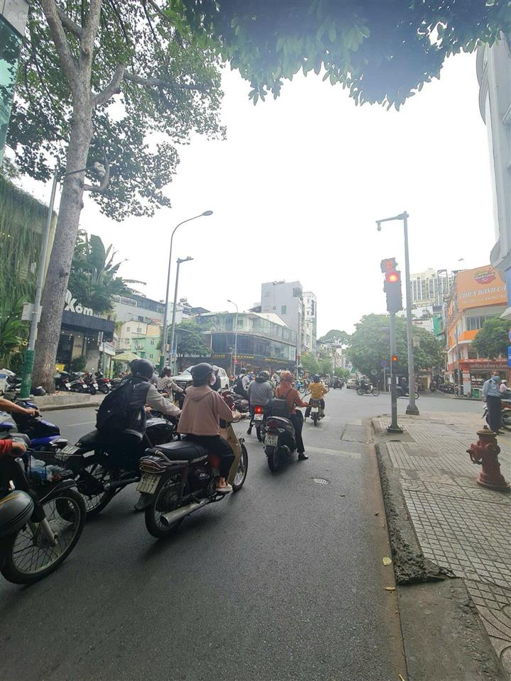 Mặt tiền cao thắng, quận 3 nhà 4x18m, trệt 3 lầu st giá 29 tỷ tl