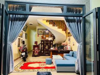 bán nhà mặt tiền - hiệp phú - thủ đức – 168m2 – 3 tầng kiên cố – giá tốt nhỉnh 11 tỷ.