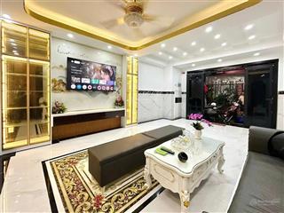 Nhà đẹp mới hxh trần quang diệu q3! dt 4.5x10 ~42m2, kcx 5t+thang máy, shr, giá 13.5 tỷ tl, lvcc