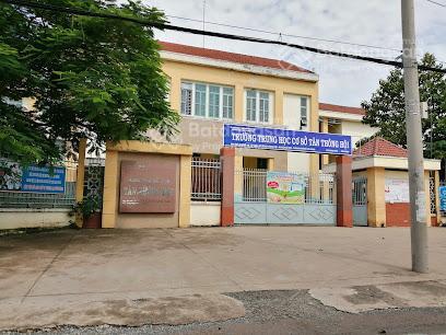 Bán nhà trọ tại suối lội xã tân thông hội, củ chi giá 1,2 tỷ, 182m2 sổ hồng riêng dân cư đông đúc