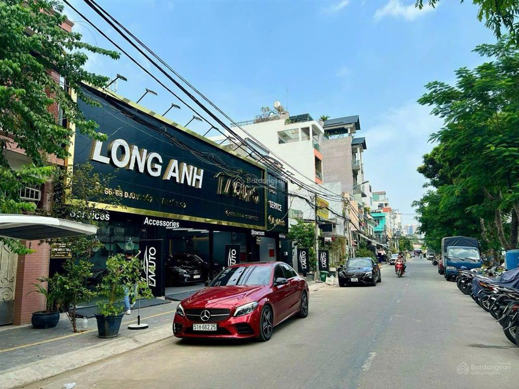 Bán đất mt đường số 7 ( đường đôi 20m ) cực sầm uất ngay trung tâm q7