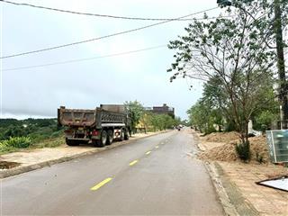 Bán nhà 175m2 thị trấn măng đen kon tum 5 tỷ ngang 7m đất ở toàn bộ