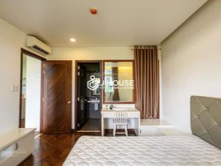 Căn hộ ban công 1 phòng ngủ và phòng khách rộng thoáng (50m2) ngay tại lê văn sỹ quận 3