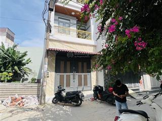 Chiến lược , bình trị đông , bình tân  88m2 (4,2x18) nở hậu 4,5m , nhà mới 3 tầng 5pn , hẻm ôtô 5m