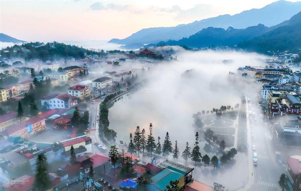 Em cần thanh khoản gấp căn liền kề 4 tầng trung tâm hành chính mới. giá cắt lỗ. sẵn sổ sang tên