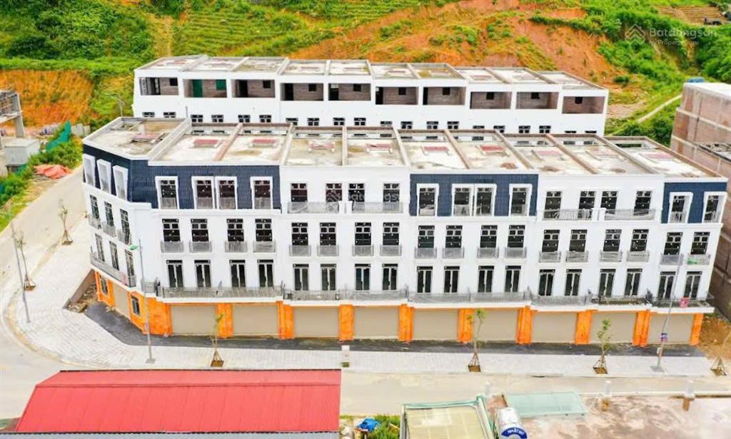 Em cần thanh khoản gấp căn liền kề 4 tầng trung tâm hành chính mới. giá cắt lỗ. sẵn sổ sang tên