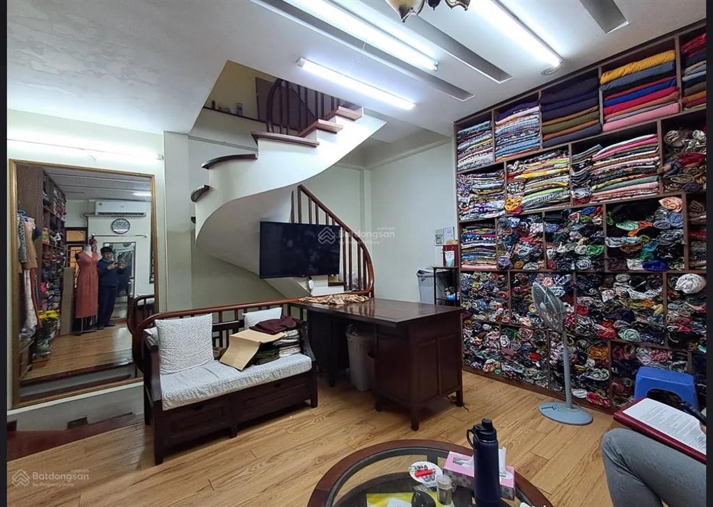 Trung tâm quận ba đình tôn thất thiệp 33m2 giá chỉ nhỉnh hơn 10 tỷ