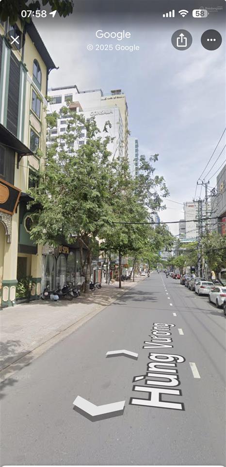 Bán đất tặng nhà trung tâm phố tây  chỉ 250m ra biển nha trang