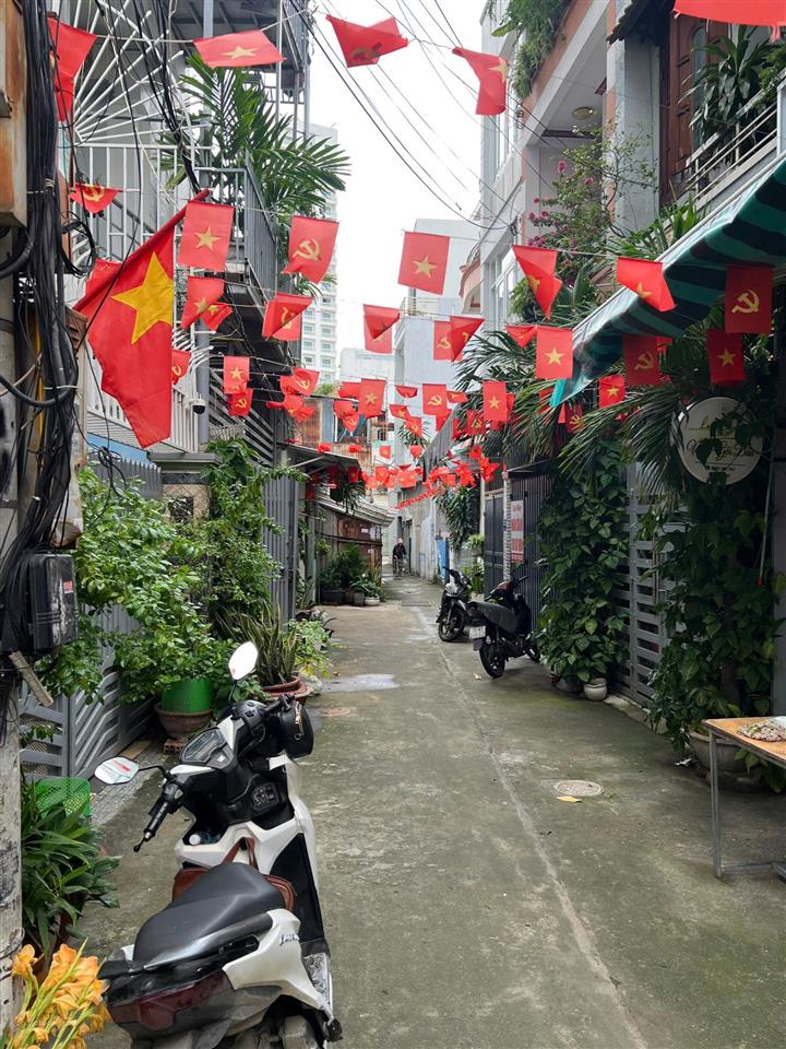 Bán nhà tặng đất ngay trung tâm tp nha trang hẻm oto giá siêu tốt chỉ 6 tỷ 950