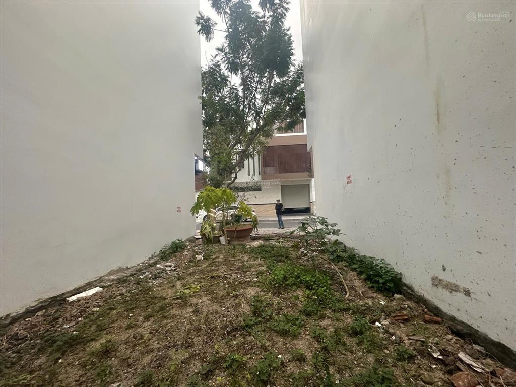 Chính chủ gửi bán lô đất đẹp vcn phước long 1 đối diện công viên giá tốt