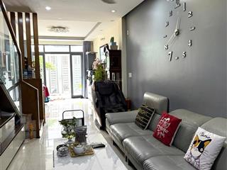 Siêu phẩm nhà trung tâm tp nha trang hẻm rộng thoáng, cách biển chỉ 750m