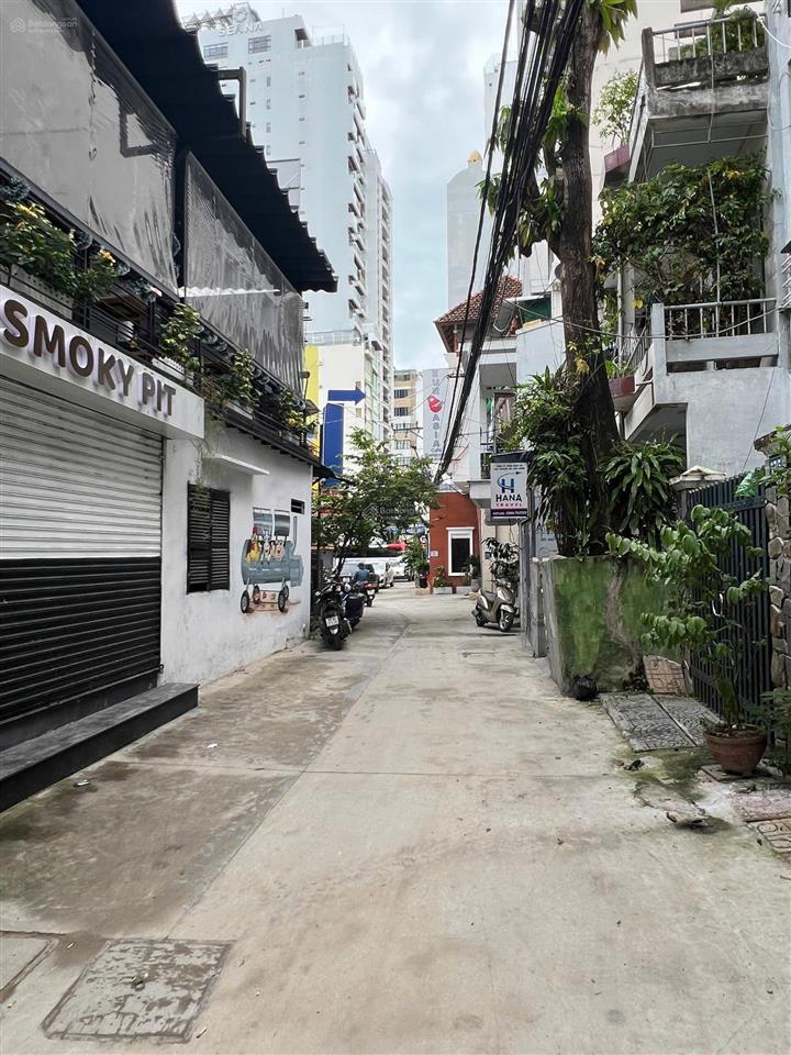 Bán đất tặng nhà hai mặt thoáng cách biển nha trang chỉ 250m giá tốt nhất phố tây