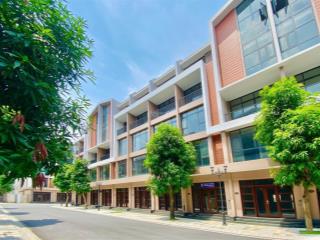 Hoa hậu chân dài ocean park 3, ngay cạnh công viên nội khu và đối diện dãy shophouse 2 mặt tiền