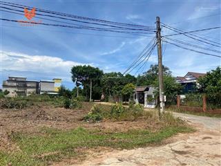 Chủ cần bán đất cây thông trong  cửa dương  phú quốc. đất có 2 mặt tiền bê tông 7m