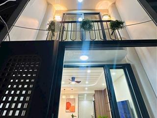 Cơ hội đầu tư nhà dt 58.5m2, giá 3 tỷ 750 ngô tất tố bình thạnh shr, cho thuê 18 triệu/tháng
