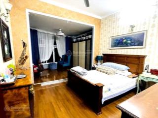Biệt thự sân vườn siêu rộng ngay sau vincom lê văn việt, q9, giá chỉ 16 tỷ, cần bán nhanh
