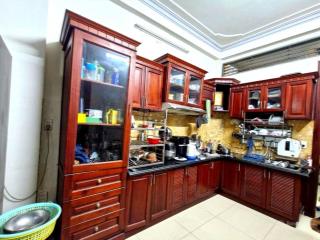Bán gấp nhà mặt tiền 147, phước long b, tp. thủ đức, 136m², giá 16.2 tỷ