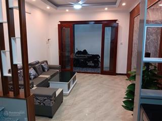 Bán nhanh trong tuần, nhà phúc lợi, long biên, ô tô đỗ cổng, full nội thất 33m2 x 5 tầng 5,2 tỷ