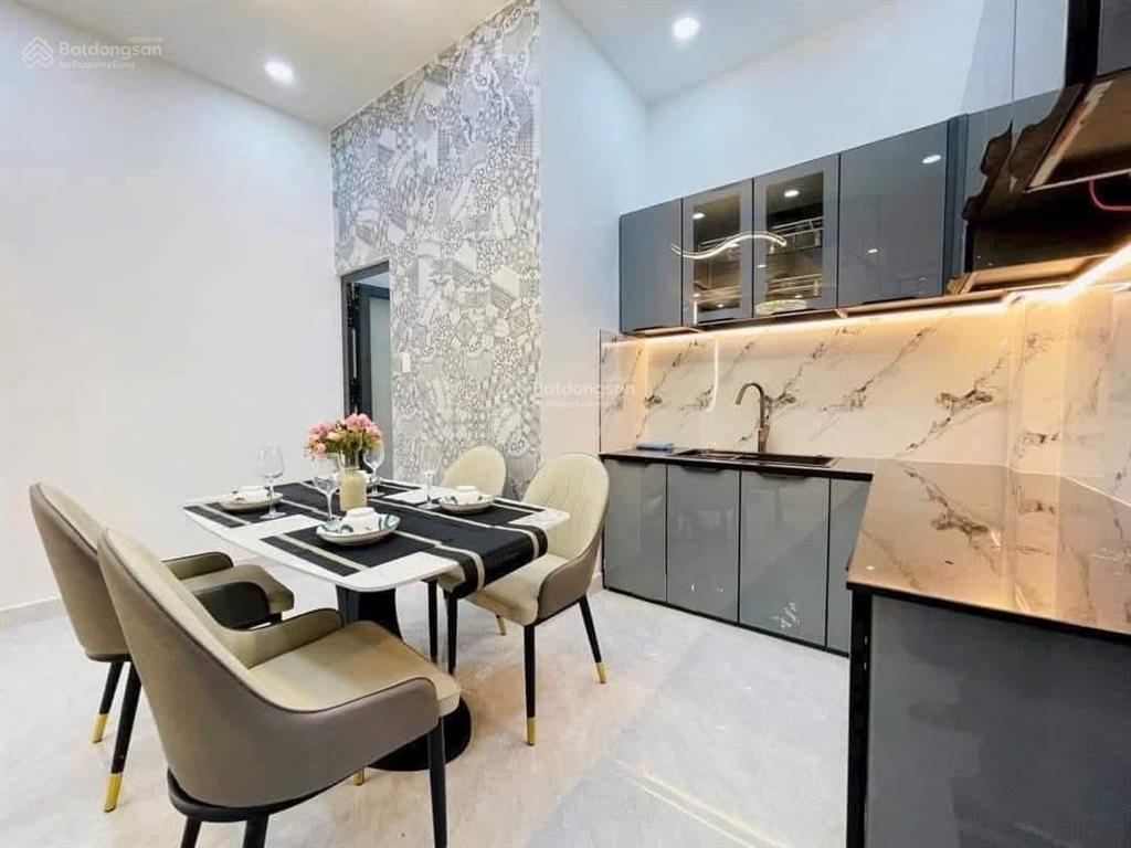 Siêu phẩm thạch bàn, ô tô đỗ cửa, long biên 45m² x 5 tầng 8,2 tỷ có tl