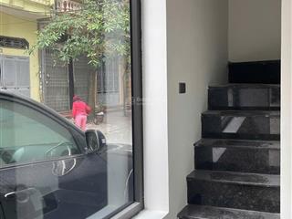 Cho thuê mặt bằng kinh doanh  lô góc  2 mặt ngõ
