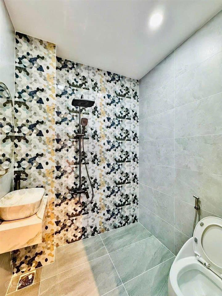 Giá siêu tốt căn nhà đường phan văn trị, p5, gò vấp, ngay emart, giá 4,02 tỷ/67,5m2 (4,5m x 15m)