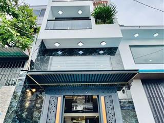 Giảm ngay 150 triệu bán gấp nhà đang cho thuê 40 triệu/th đường thủ khoa huân, quận, giá 6,62 tỷ