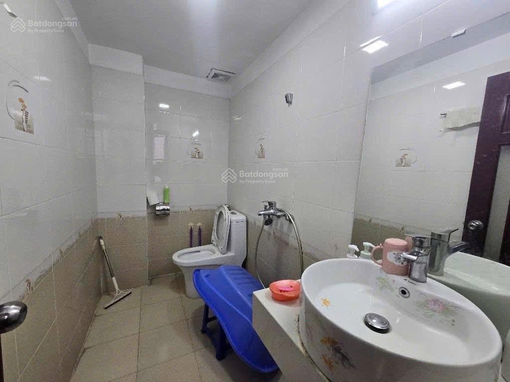 Phân lô dương quảng hàmcầu giấy 51m2*5 tầng,mt 4m,gara ôtô,lô góc 2 mặt oto đỗ,dân xây,gần phố