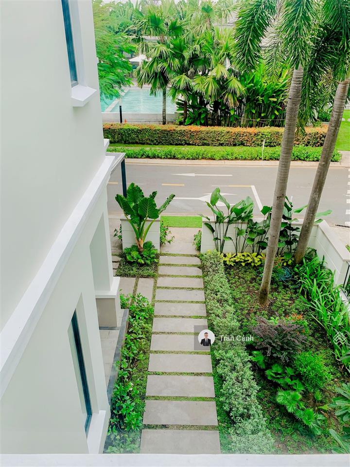 Chính chủ bán nine south giá tốt nhất dự án.  0908 355 ***