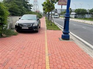 Mặt tiền đường võ nguyên giáp xa lộ hà nội dt 2200m giá 380 tỷ