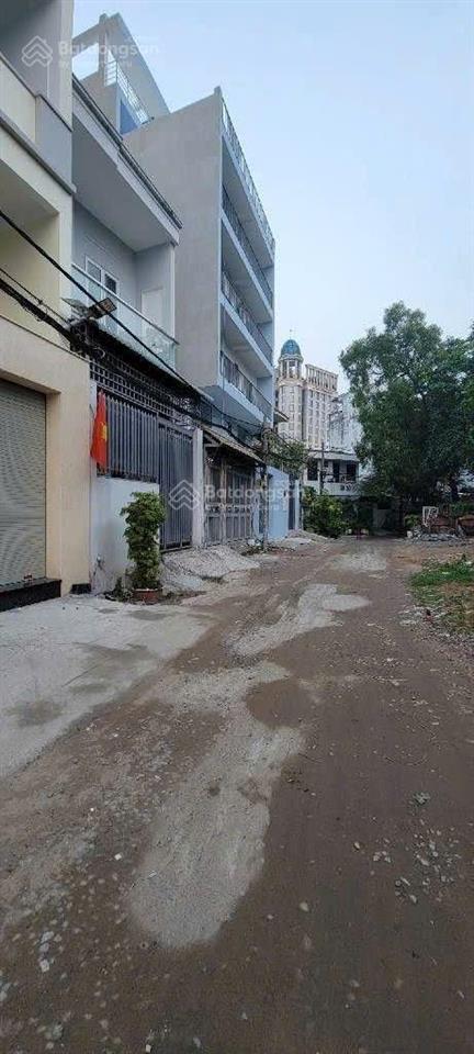 Hẻm 8m ung văn khiêm bình thạnh 106m giá 10.98 tỷ tl