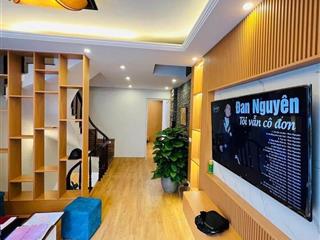 TUYỆT PHẨM TRUNG TÂM BA ĐÌNH - NHÀ ĐẸP Ở LUÔN - 5 TẦNG FULL NỘI THẤT- DÂN XÂY CHẮC CHẮN