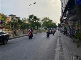 Bờ sông sét, ô tô tránh trước nhà, 35m2, thang máy, 5 tầng, giá 10 tỷ