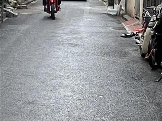 Bán đất lô góc trâu quỳ 80m2 ô tô tránh vị trí đắc địa kinh doanh, cho thuê đều tốt