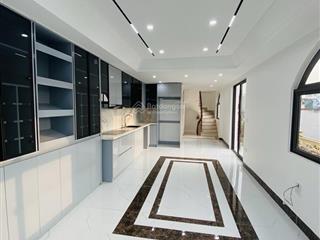Hiếm có bán nhà phố lô góc thang máy, gara ô tô phố sài đồng, long biên