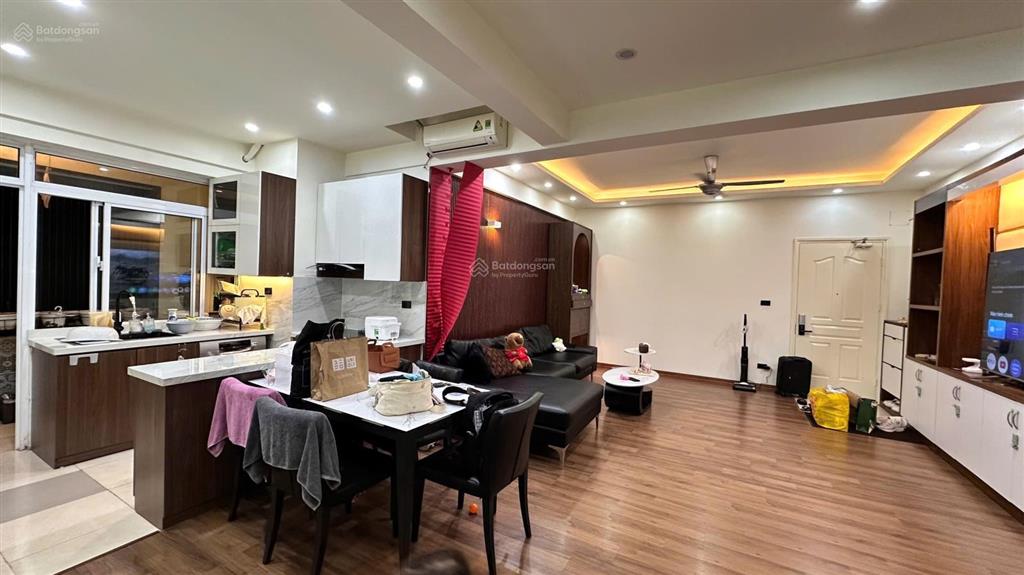 Chính chủ bán căn chung cư no17 3 sài đồng 93.5m2 2n2wc