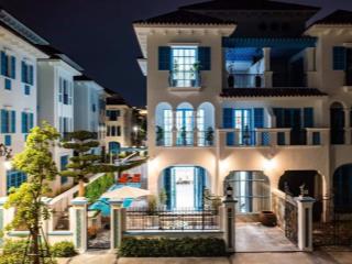 Cho thuê nguyên căn biệt thự biển sun feria hạ long diện tích 258m2, gồm 5 pn full nội thất xịn sò