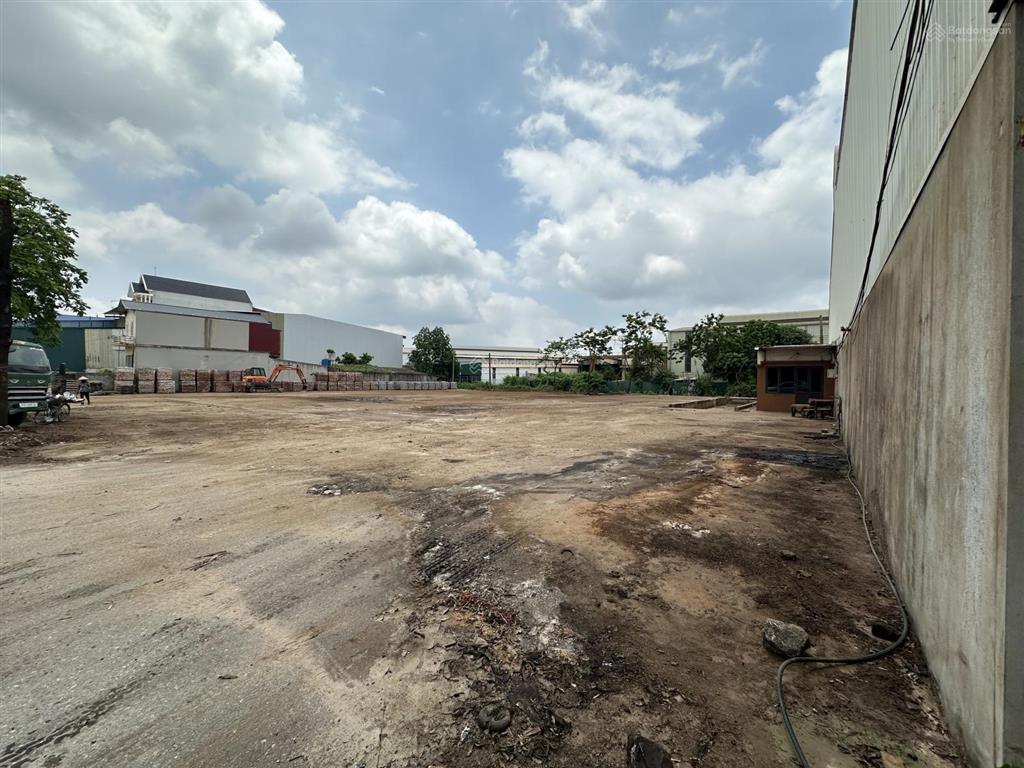 Bán đất 800m2 (40m mt) sẵn 4 sổ 200m2/sổ mặt đường 383 gần kcn tân dân, dt379, 39a, ct 5b