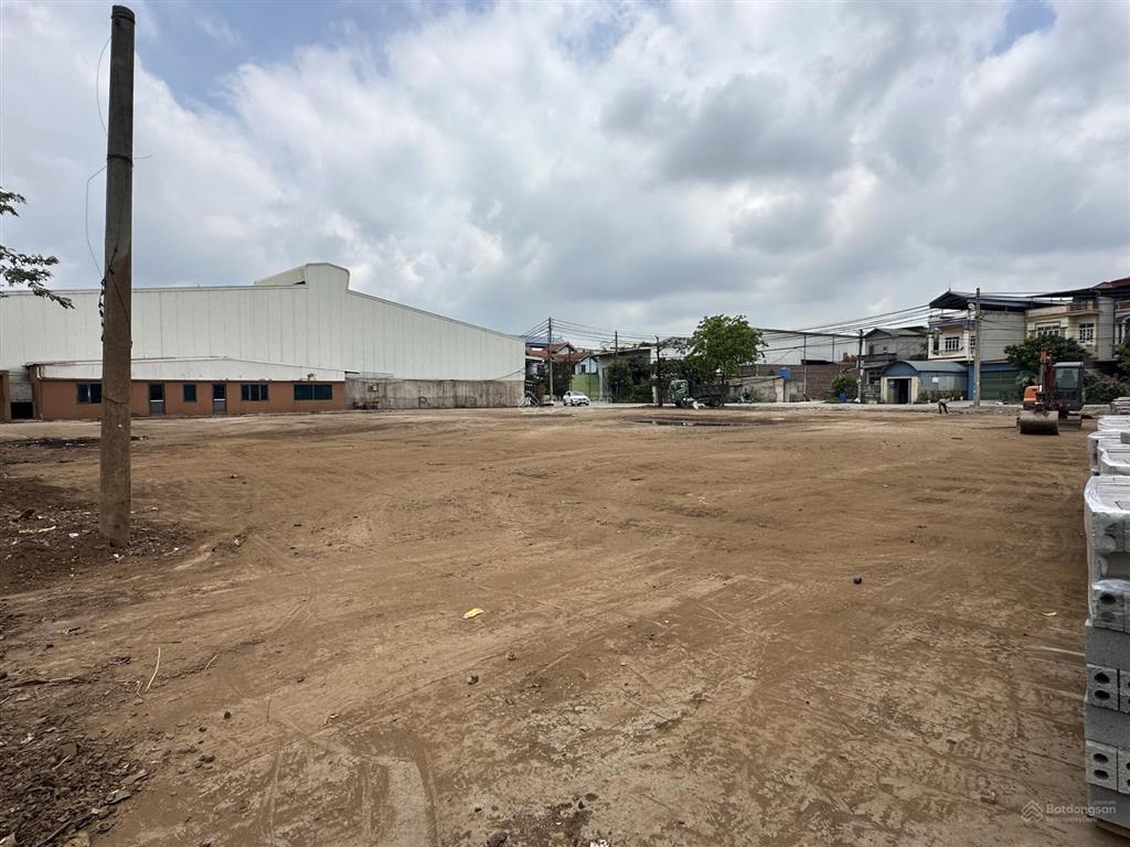 Bán đất 800m2 (40m mt) sẵn 4 sổ 200m2/sổ mặt đường 383 gần kcn tân dân, dt379, 39a, ct 5b