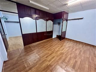 Cho thuê cho thuê phòng 30m2 ngay trung tâm quận 5 phù hợp cho nhân viên văn phòng hssv, nhóm bạn ở