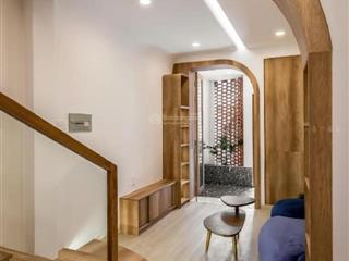 Nhà mới  hẻm xe hơi  nở hậu  ở ngay không cần sửa
