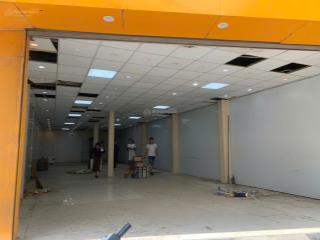 Cửa hàng, xưởng, kho mặt phố đức thắng, đại học y tế 100m2  200 m2 giá chỉ 10t, 15t /tháng