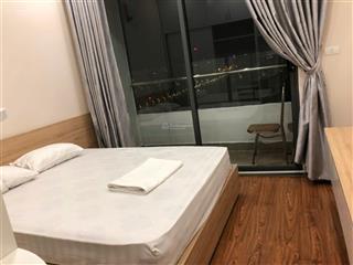 Cho thuê căn hộ 3n2wc ,full nội thất, ban công hướng nam mát mẻ, tầng cao view thoáng