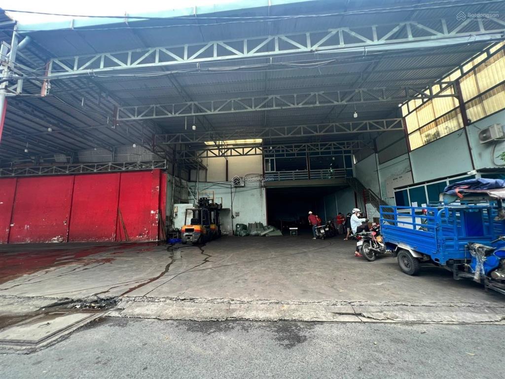 Kho xưởng mặt tiền " bình long" 530m2 lô góc lớn tiện xây mới khoảng 100tr/m2 0901 222 ***