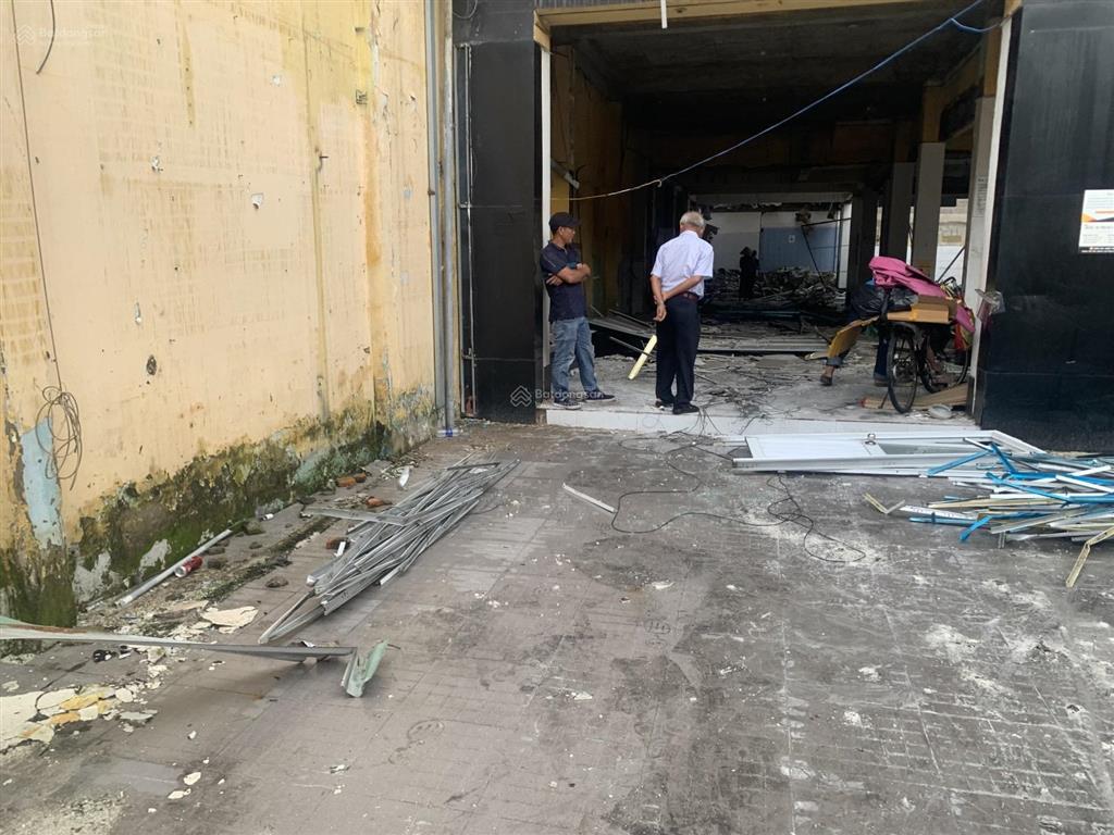 Mặt tiền kd" kha vạn cân" 330m2 (10x33m) xây toà nhà cty chỉ 180tr/m2   0901 222 ***