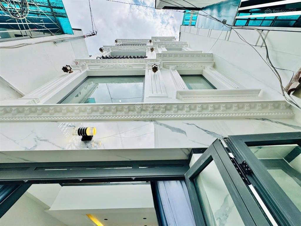 Chủ cần bán nhà gần chợ hoàng hoa thámnhà phốsổ hồng chính chủgiá cực mềm so với mặt bằng chung