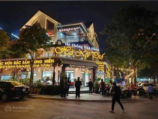 Cho thuê np tại đào tấn, lô góc 150m2, 3 tầng, hàng hiếm