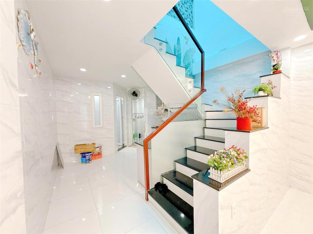Bán nhà riêng tại lê văn lương q7, 48m2, 4,7 tỷ, 3pn, 3wc, giá tốt.