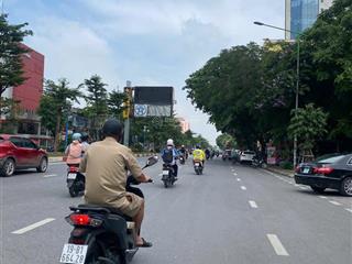 Nhà đẹp mặt phố nguyễn hoàng 80m26 tầng thang máy  mt 5m4xtỷ (ctl) vỉa hè rộng  kinh doanh đỉnh