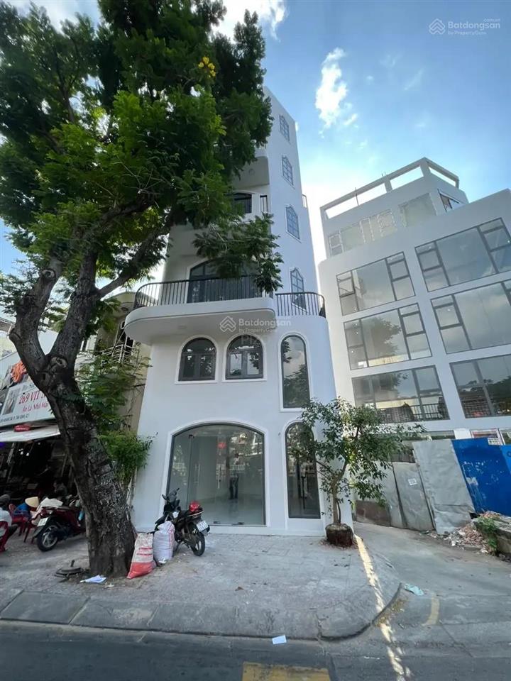 Nhà đẹp như mơ view sông, mới xây, thiết kế đẹp đường hoàng sa, tân định, 6x8mgiá tốt 15 tỷ (tl)